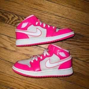 Air Jordan 1s 'Hyper Pink'